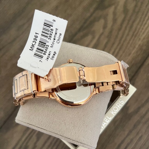 Women’s Michael Kors Watch - Picture 4 of 6